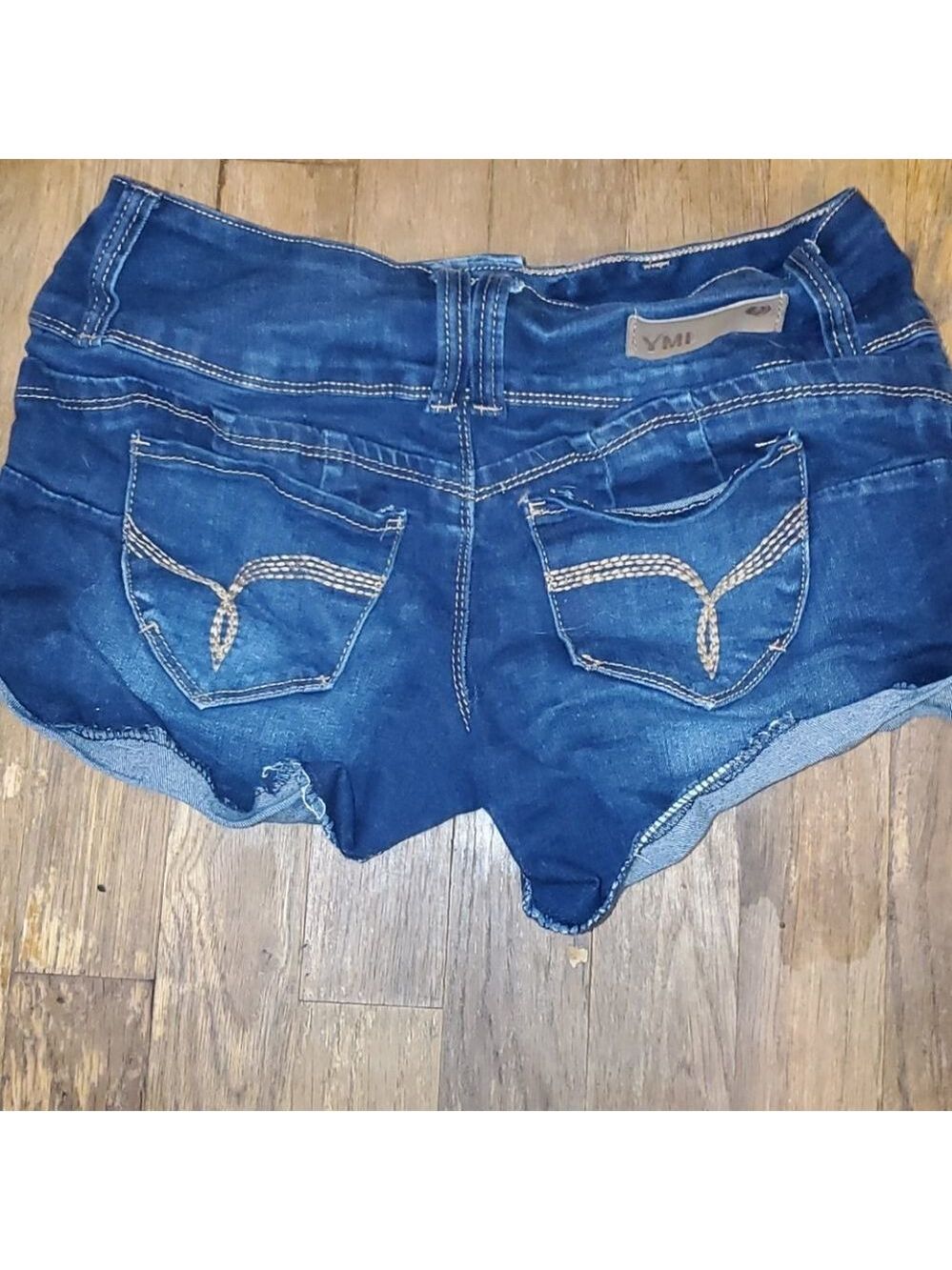 Ymi destroyed jean shorts size 3 - Picture 4 of 4